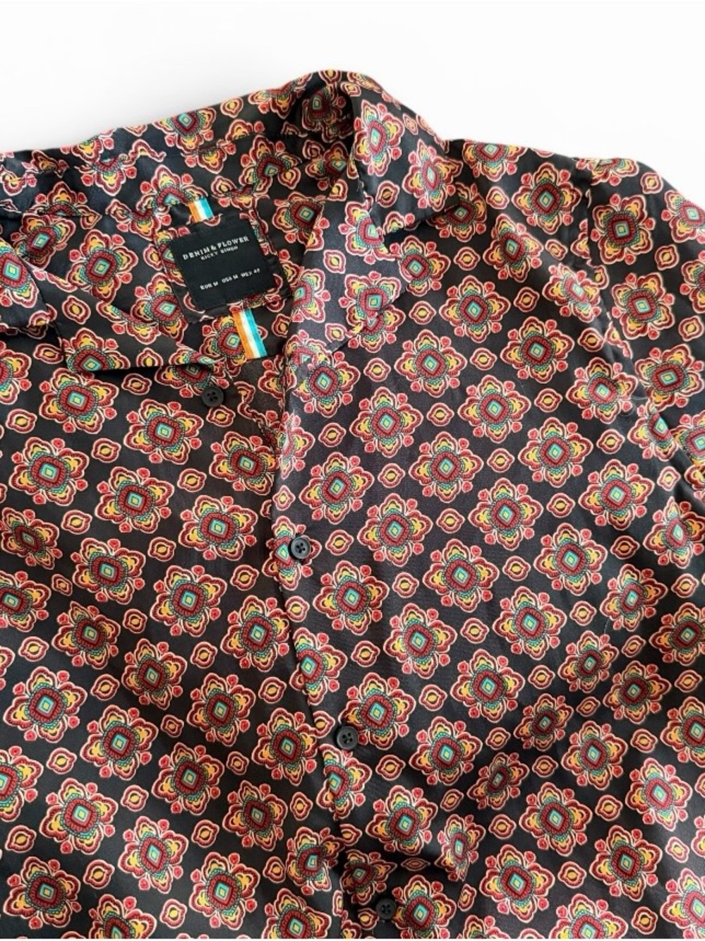 Denim & Flower Brown Floral Medallion Button-Down Shirt